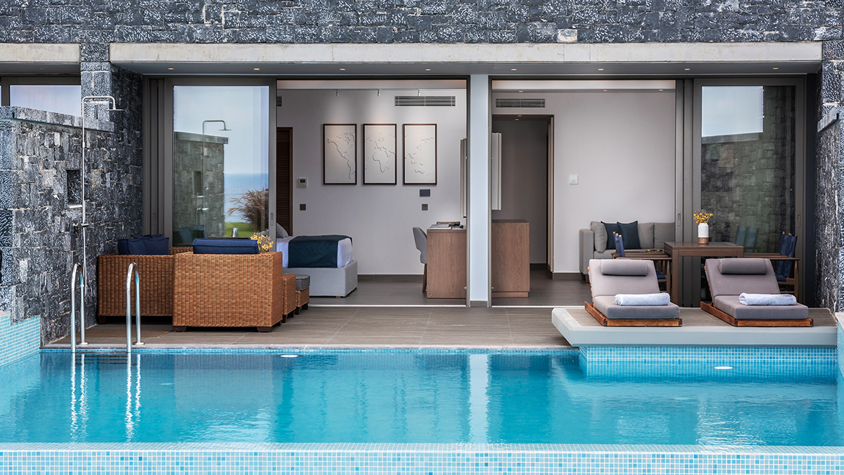Ambassador Wellbeing Suite Sea View with private heated pool SoulSteam or SoulSauna and gym